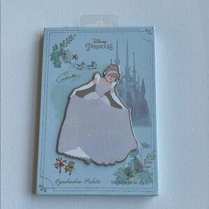Disney Princess Cinderella Makeup Palette - Blue and White